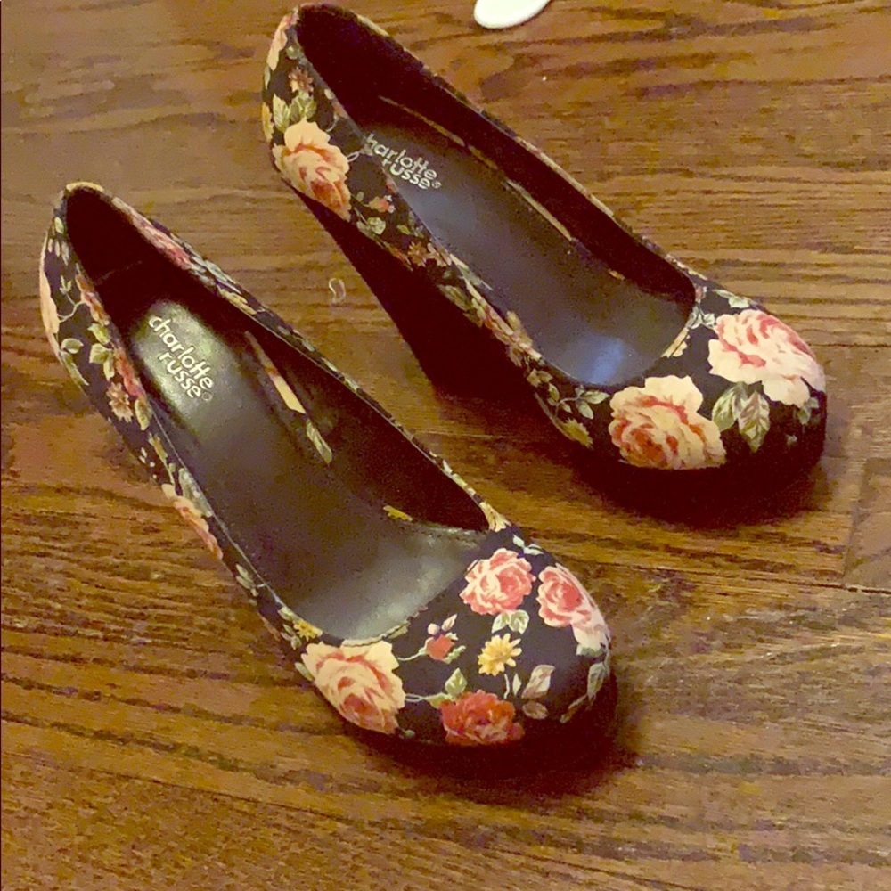 Charlotte Russe Floral wedges